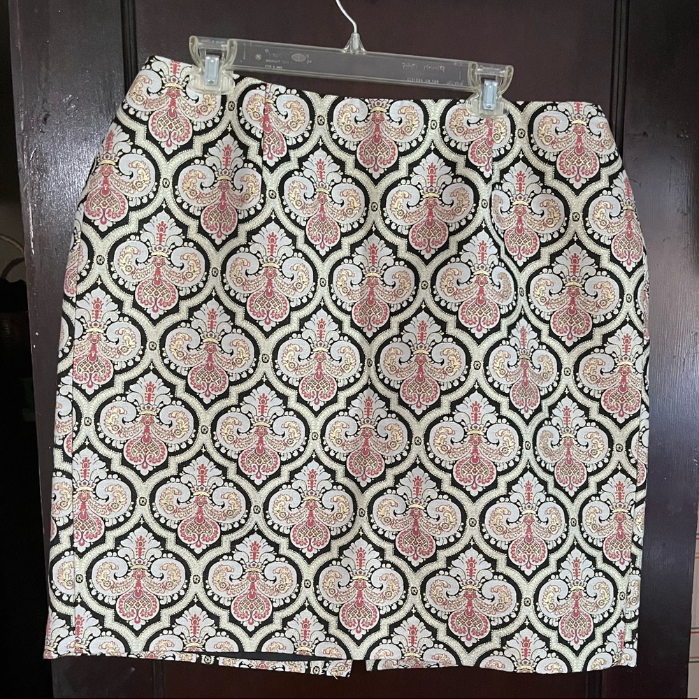 Sparkly jacquard printed skirt